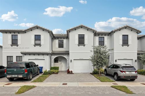 28639 Sw 129th Ct, Homestead, FL, 33033-7557 | Card Image