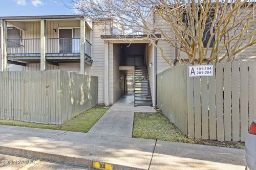 203a-220 Doucet Rd, Lafayette, LA, 70503-3472 | Card Image