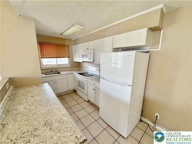 909 Genesee St, House other with 3 bedrooms, 1 bathrooms and null parking in Allentown PA | Image 10