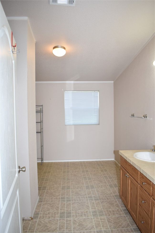1301 E Pontotoc St, House other with 3 bedrooms, 2 bathrooms and null parking in Mason TX | Image 24