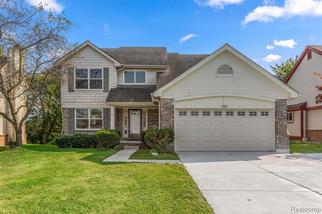 Rosslyn Ave, Garden City, MI 48135