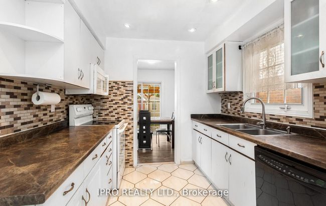 353 Rutherford Rd N, House other with 4 bedrooms, 3 bathrooms and 4 parking in Brampton ON | Image 8
