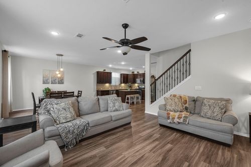 2215 Timberland Country Ct, Conroe, TX, 77304-2285 | Card Image