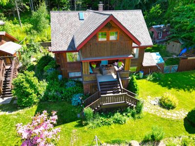 8118 Procter Rd East, House other with 6 bedrooms, 5 bathrooms and 8 parking in Procter BC | Image 2