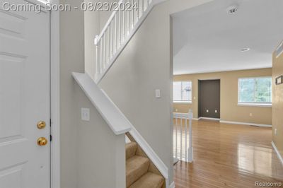 24521 Pine Village Boulevard, Condo with 2 bedrooms, 2 bathrooms and null parking in Oak Park MI | Image 2