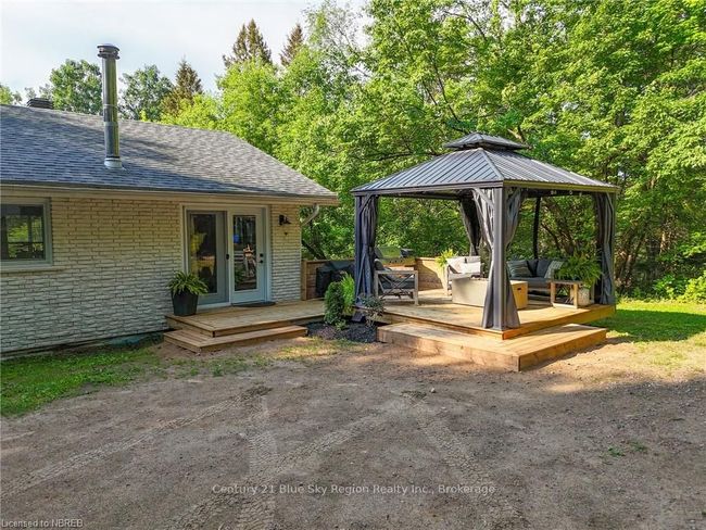 6 Mccharles Line, House other with 3 bedrooms, 2 bathrooms and 6 parking in Powassan ON | Image 40