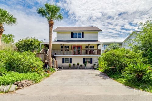 702 Lovell Ave, Tybee Island, GA, 31328-9504 | Card Image