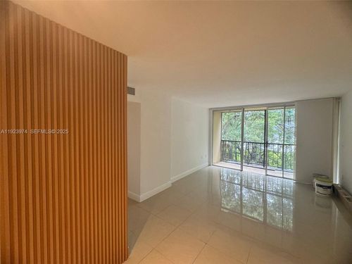 apt-217-8810 Fontainebleau Blvd, Miami, FL, 33172-4455 | Card Image