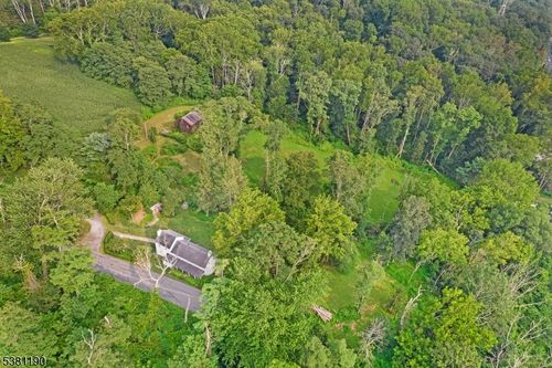 22 Walnut Rd, Columbia, NJ, 07832-2305 | Card Image