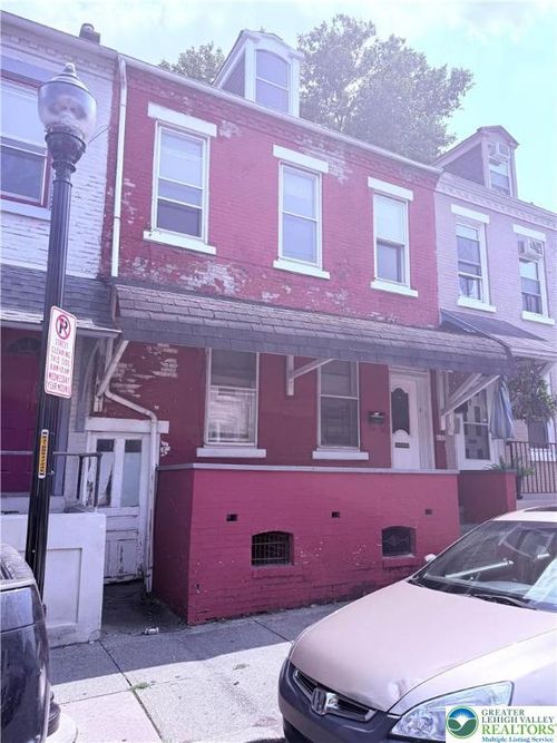 632 W Gordon St, Allentown, PA, 18102-3357 | Card Image
