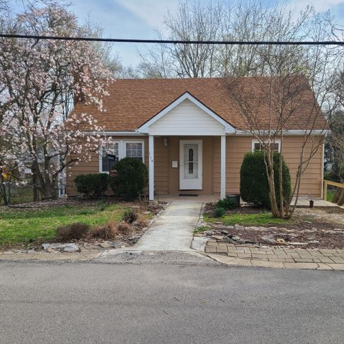 119 Elkhorn Dr, Frankfort, KY, 40601-3247 | Card Image