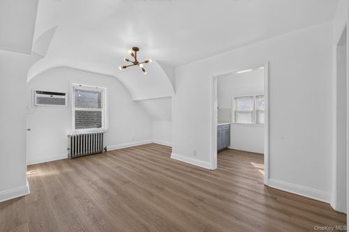 2fl-69 Bank Street, Hempstead, NY, 11580 | Card Image