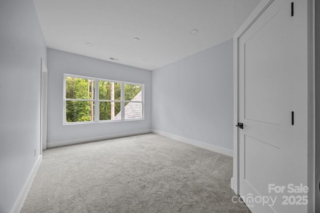 Upper Bedroom | Image 27