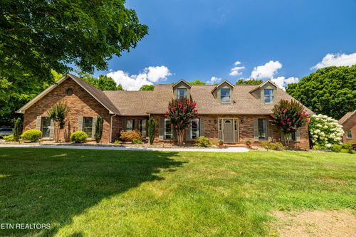 135 N Panoscenic Dr, Maryville, TN, 37803-4109 | Card Image