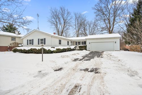 2104 Dunwoody Dr, Valparaiso, IN, 46383-3910 | Card Image