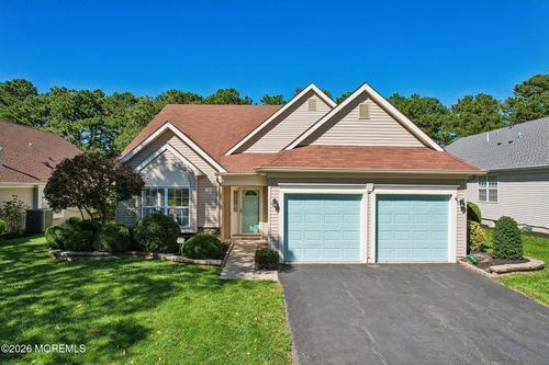12 Sandhurst Rd, Lakewood, NJ, 08701-5769 | Card Image