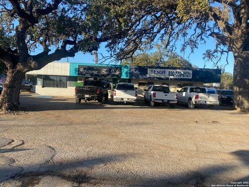 1008 2nd St, Pleasanton, TX, 78064-2707 | Card Image