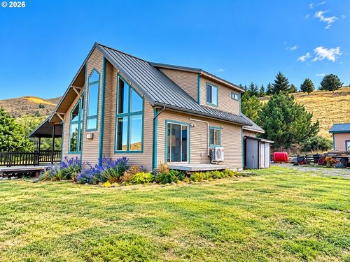 17634 Deer Park Loop, Baker City, OR, 97814-8425 | Card Image
