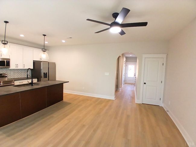 113 Luke Ct, Townhouse with 3 bedrooms, 3 bathrooms and null parking in Rustburg VA | Image 6