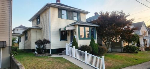 1096 10th St, West Pittsburg, PA, 16160-1021 | Card Image