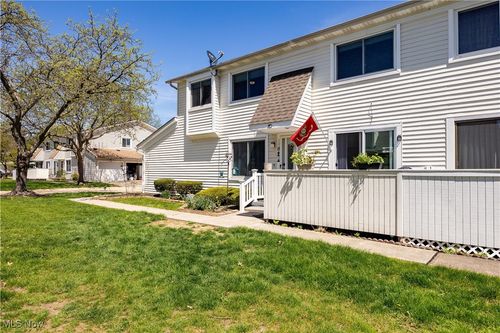 36b-5479 Millwood Ln, Willoughby, OH, 44094-3280 | Card Image