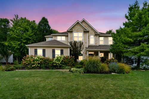 2974 Creekwood Estates Dr, Blacklick, OH, 43004-8058 | Card Image