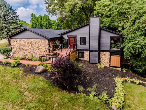 1026 Yellowbrick Rd, Pendleton, IN, 46064-9130 | Card Image