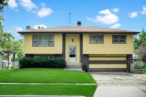 1941 Marigold Ln, Hanover Park, IL, 60133-3349 | Card Image