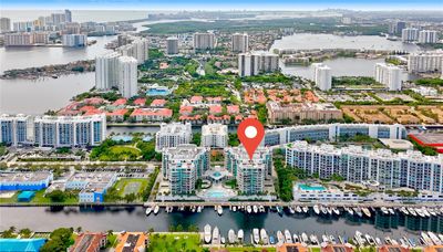 1-1205 - 3131 Ne 188th St, Condo with 2 bedrooms, 3 bathrooms and null parking in Aventura FL | Image 2