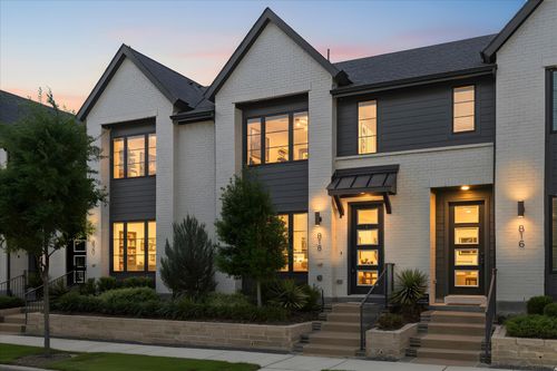 818 Trace Hawk Lane, Arlington, TX, 76005 | Card Image