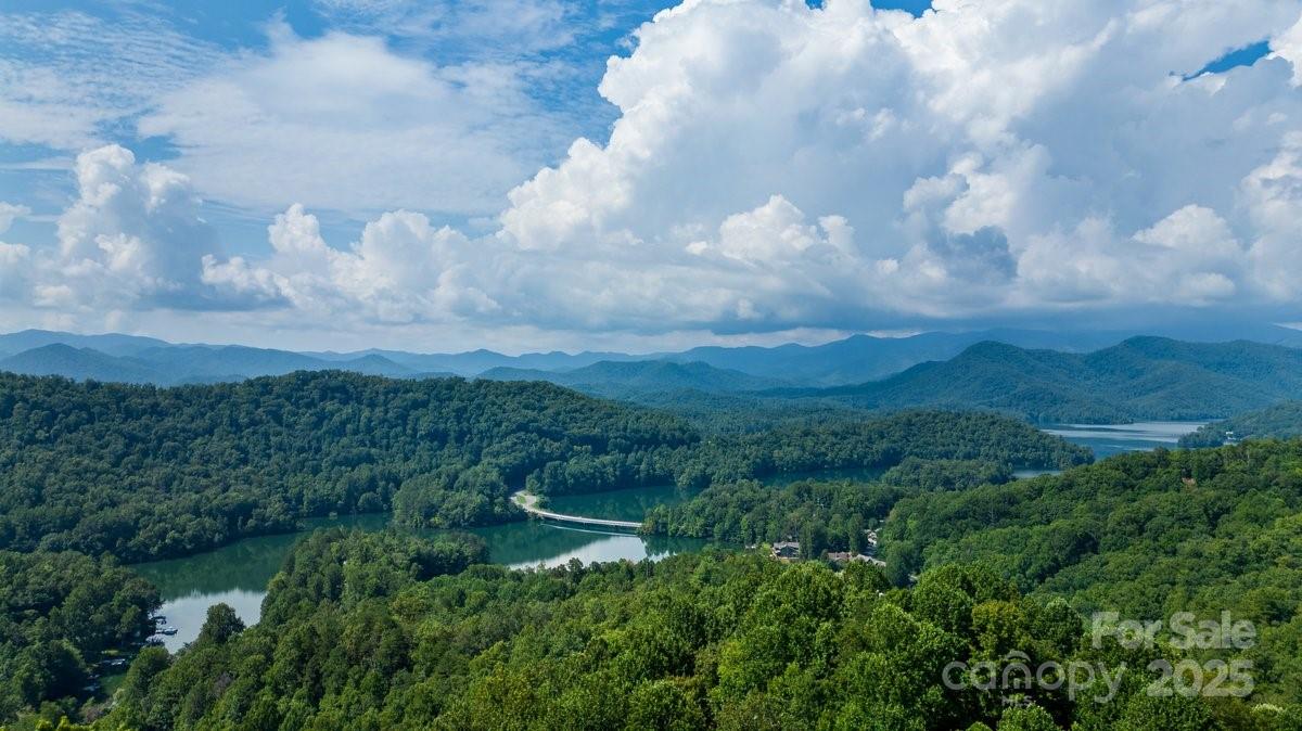 Land in Robbinsville