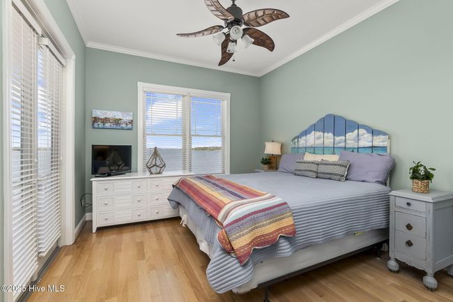 with second floor balcony access | Image 51