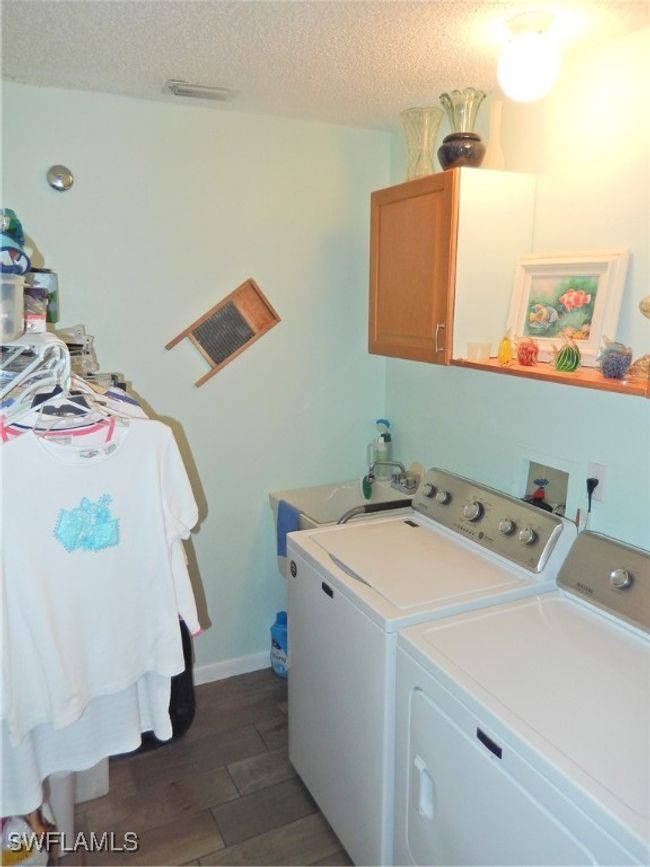 902 Mcgregor Park Cir, House attached with 2 bedrooms, 2 bathrooms and null parking in FORT MYERS FL | Image 18