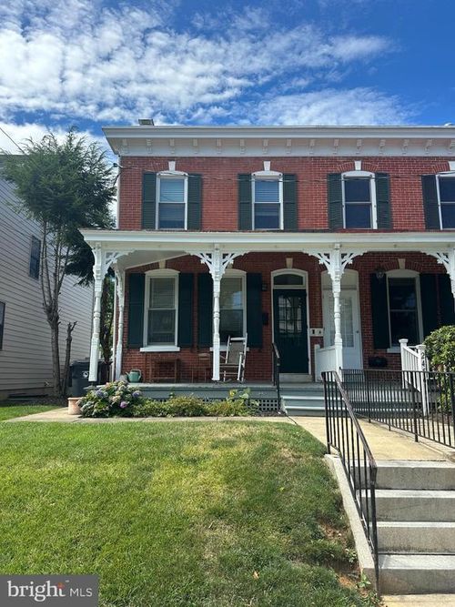 2454 W 16th St, WILMINGTON, DE, 19806-1320 | Card Image