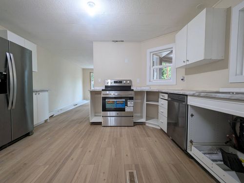 17-44565 Monte Vista Dr, Chilliwack, BC, V2R5Y4 | Card Image
