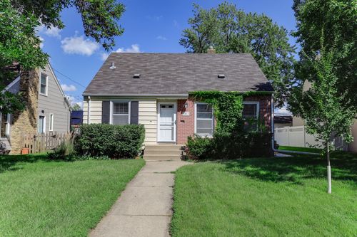 5517 Upton Ave S, Minneapolis, MN, 55410-2407 | Card Image