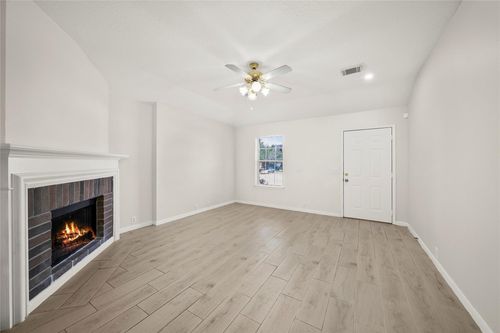 13535 Eldridge Villa St, Sugar Land, TX, 77498-2285 | Card Image