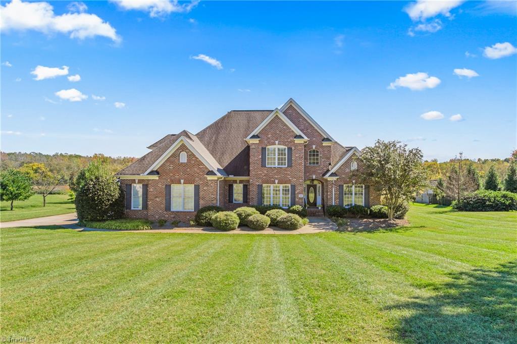 Crutchfield Farm Rd, Oak Ridge, NC 27310
