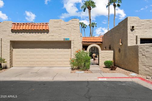16611 N 29th Dr, Phoenix, AZ, 85053-3064 | Card Image
