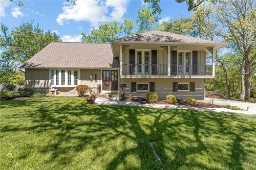 2300 W 103rd Ter, Leawood, KS, 66206-2645 | Card Image