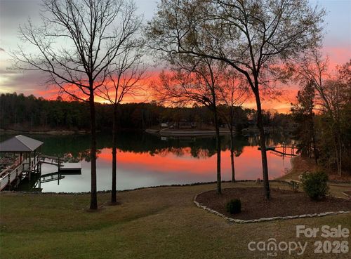 2240 Duck Cove Ln, York, SC, 29745-9676 | Card Image