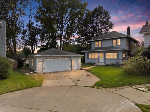 9 Hale Ct, Normal, IL, 61761-2913 | Card Image