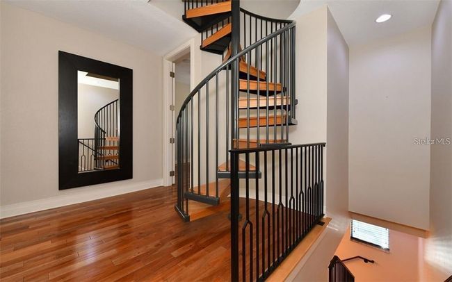 2nd floor Hallway | Image 29