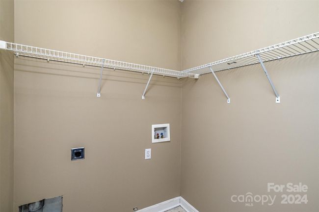 Laundry Room on Main | Image 11