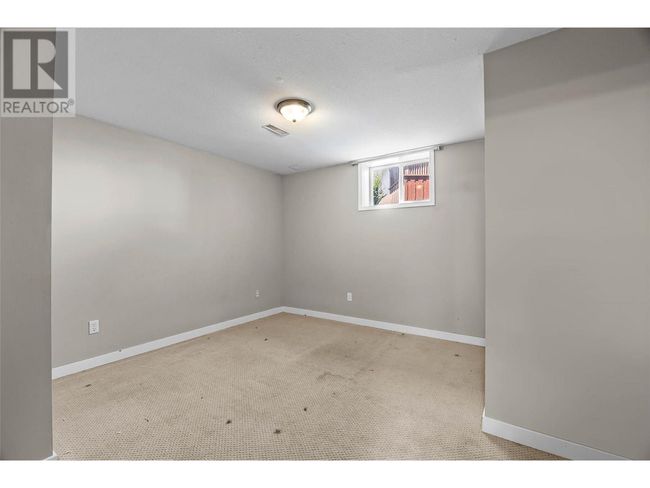 135 Whiteshield Cres, House other with 5 bedrooms, 3 bathrooms and null parking in Kamloops BC | Image 24