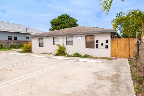 4-1009 9th St, West Palm Beach, FL, 33401-3667 | Card Image