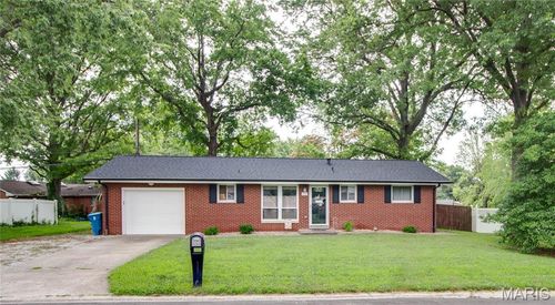 214 Big Bend Dr, Wood River, IL, 62095-3351 | Card Image