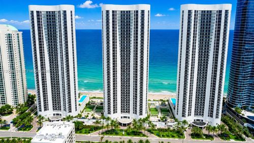 403-15901 Collins Ave, Sunny Isles Beach, FL, 33160-4719 | Card Image