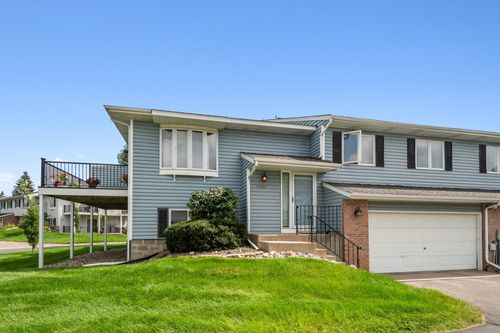 14797 Lower Endicott Way, Apple Valley, MN, 55124-6449 | Card Image