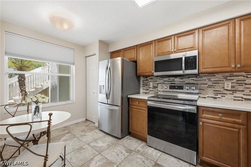 104-6670 Huntington Lakes Cir, NAPLES, FL, 34119-7986 | Card Image